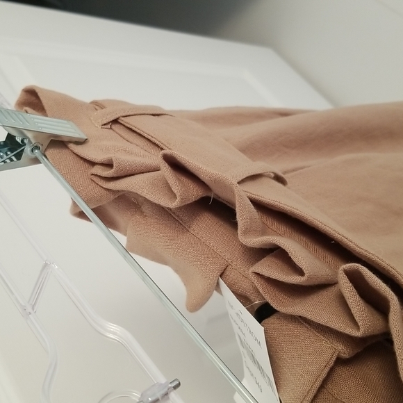 Vici - Linen-Blend Belted High Rise Tailored Shorts, NWT - Picture 7 of 10